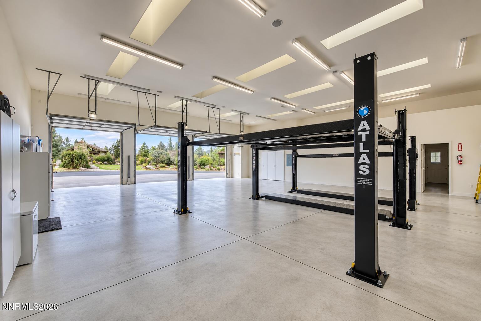 35 Bargary Way Reno, NV 89511 - Photo 8 of 70 Garage