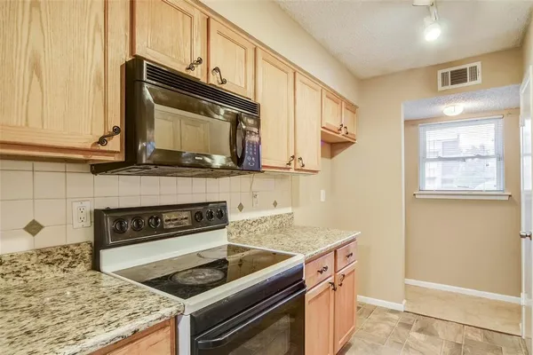 $1,795 | 1820 Greenspring Circle, Garland, TX 75044