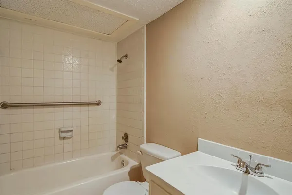 $1,795 | 1820 Greenspring Circle, Garland, TX 75044