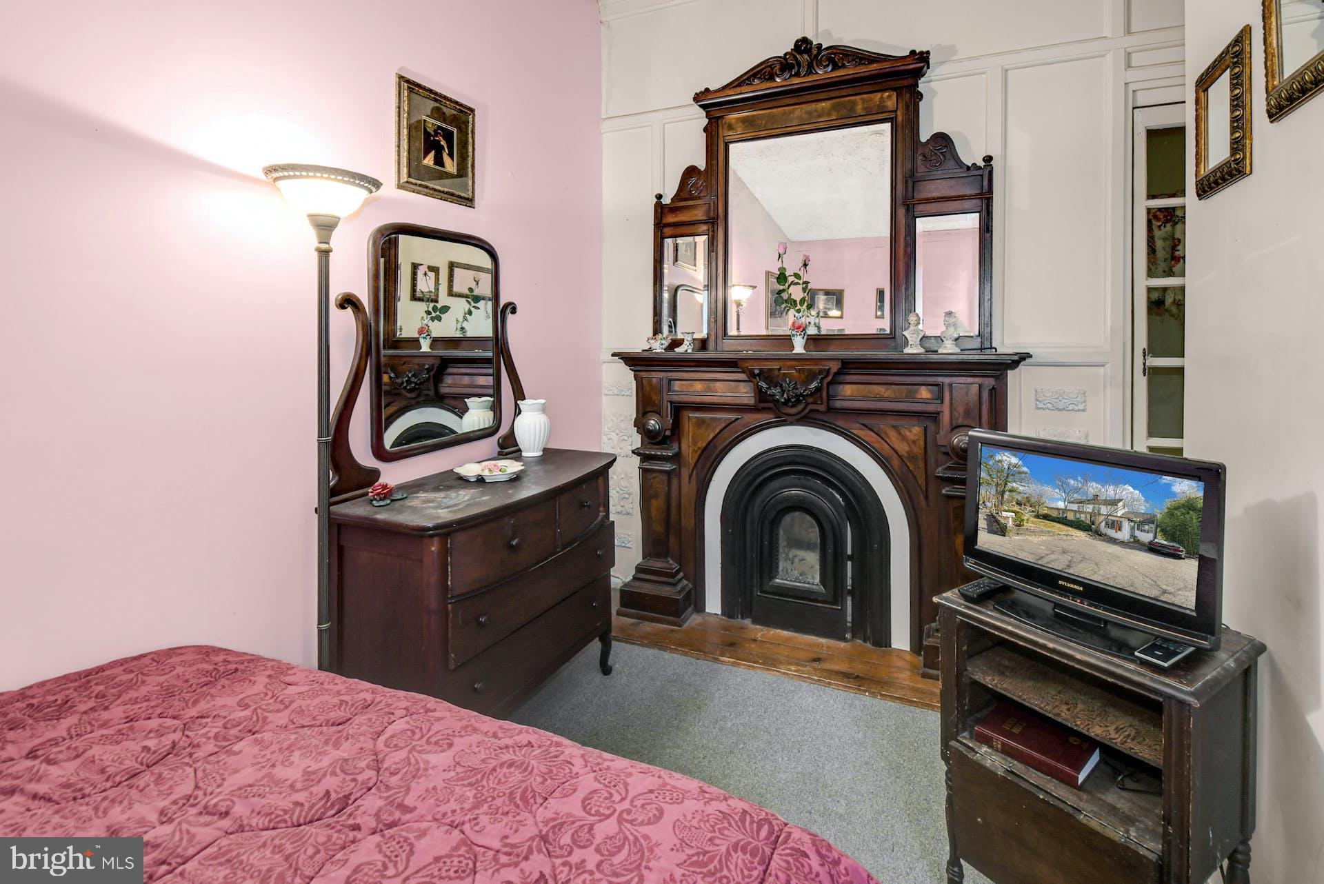 144 Old York Road New Hope, PA 18938 - Photo 11 of 34 Guest Room with Fireplace