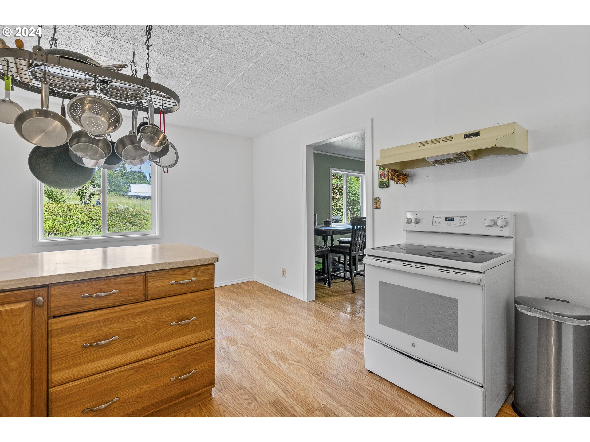 81435 Minnow Creek Road Lowell, OR 97452 - Photo 12 of 48 Gallery Image 12