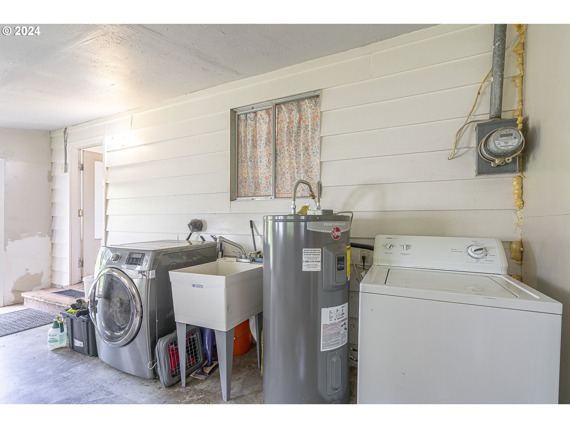81435 Minnow Creek Road Lowell, OR 97452 - Photo 27 of 48 Gallery Image 27