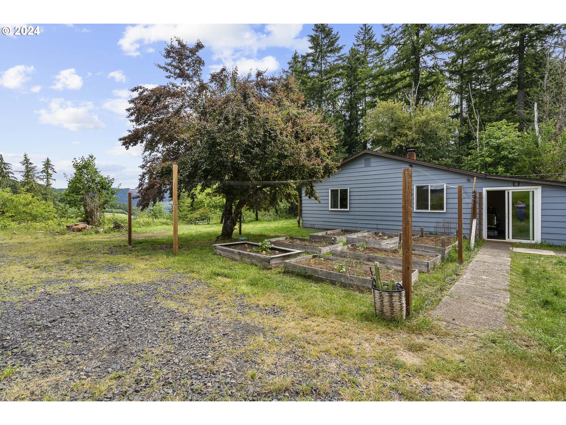 81435 Minnow Creek Road Lowell, OR 97452 - Photo 38 of 48 Gallery Image 38