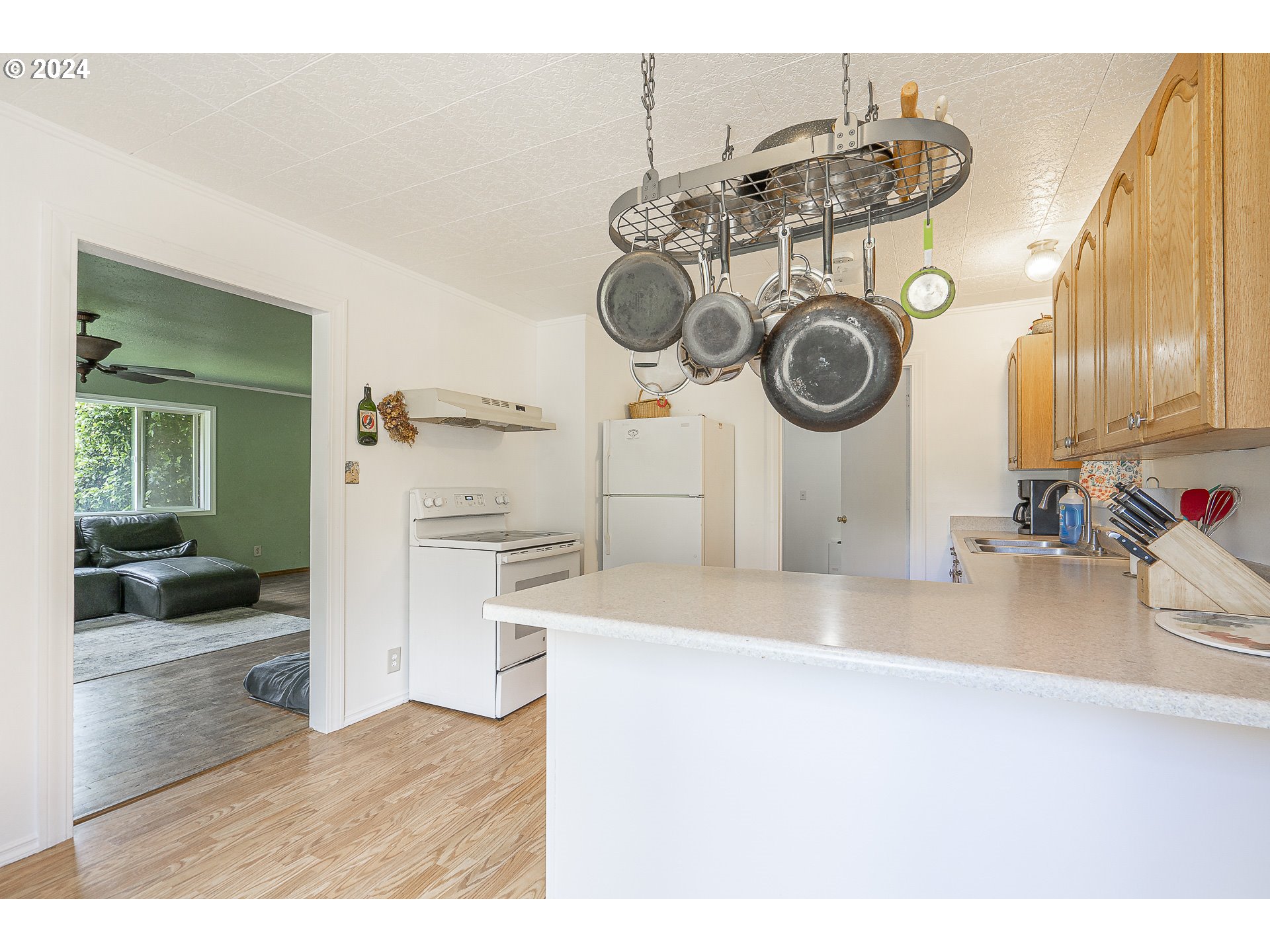 81435 Minnow Creek Road Lowell, OR 97452 - Photo 10 of 48 Gallery Image 10