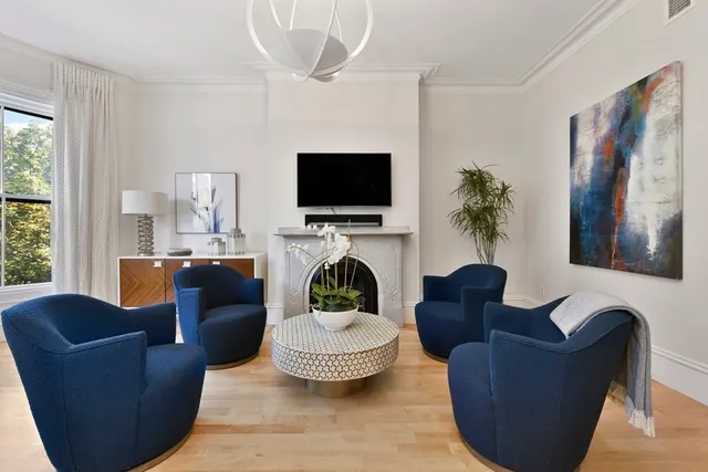 a living room with furniture or fireplace and a flat screen tv