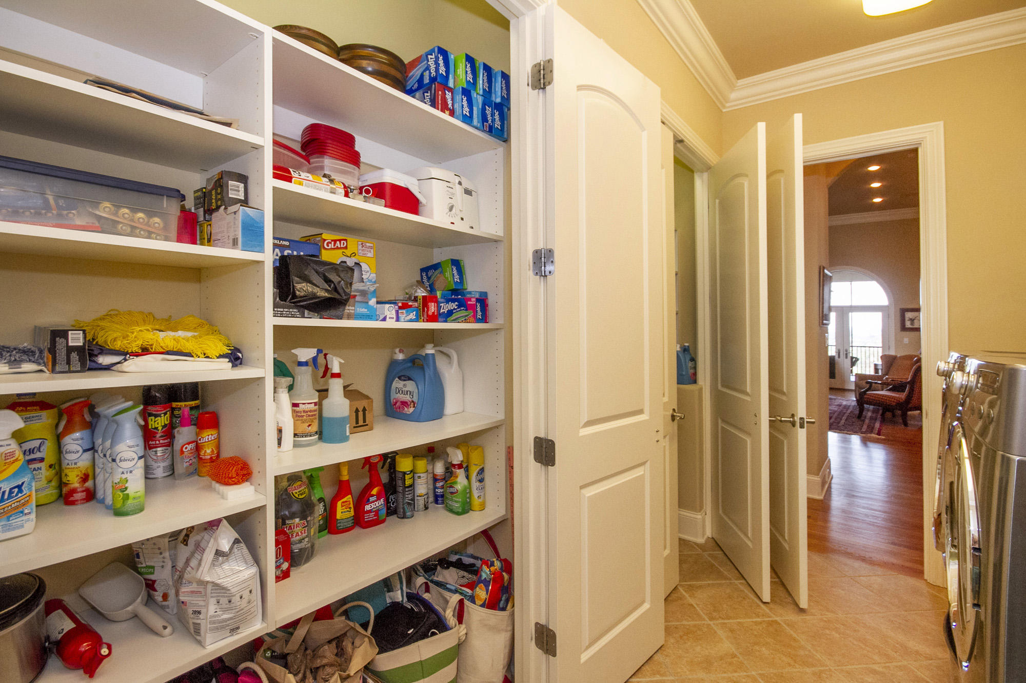 12651 Ridgepath Lane Knoxville, TN 37922 - Photo 18 of 39 Laundry room storage