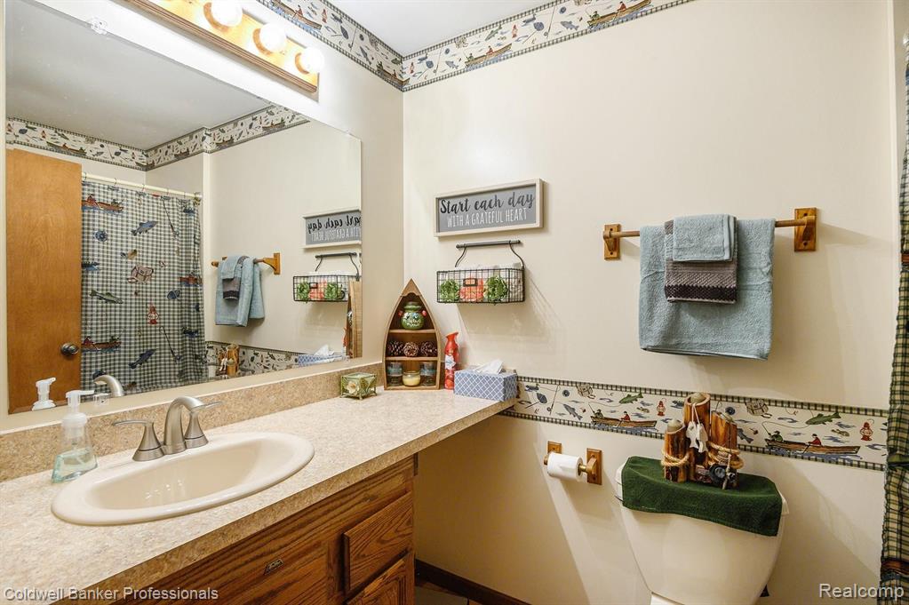6522 East River Road Flushing, MI 48433 - Photo 18 of 29