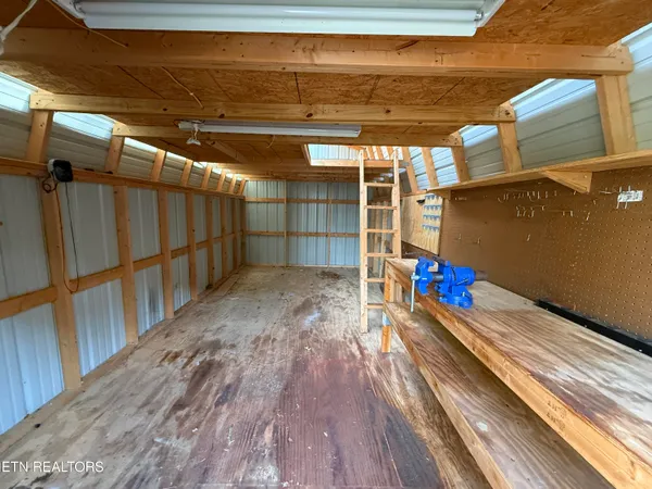 10560 Pleasant Hollow Way, Corryton, TN 37721