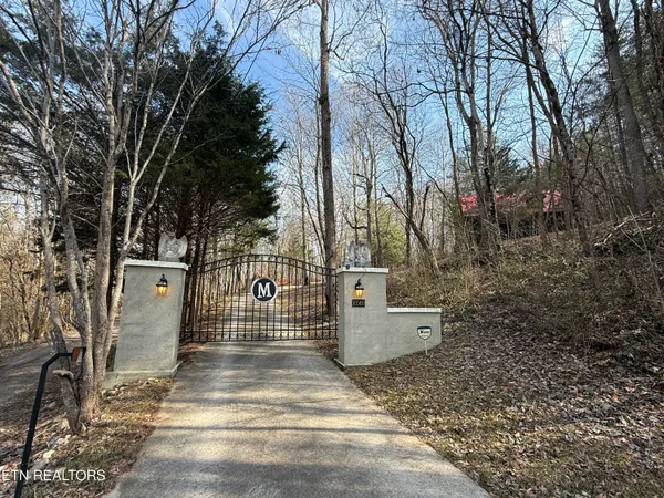 10560 Pleasant Hollow Way, Corryton, TN 37721