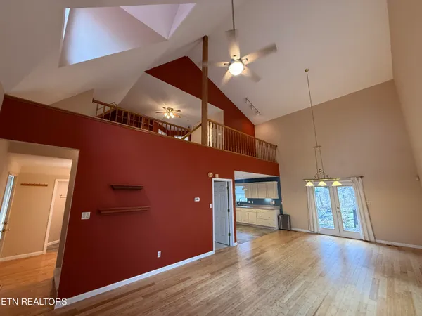 10560 Pleasant Hollow Way, Corryton, TN 37721