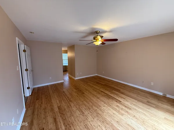 10560 Pleasant Hollow Way, Corryton, TN 37721