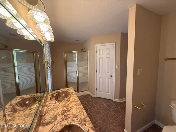 10560 Pleasant Hollow Way, Corryton, TN 37721