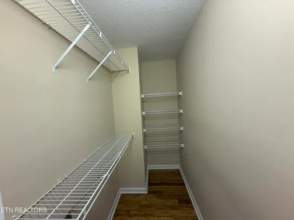 10560 Pleasant Hollow Way, Corryton, TN 37721