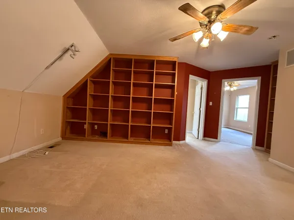 10560 Pleasant Hollow Way, Corryton, TN 37721