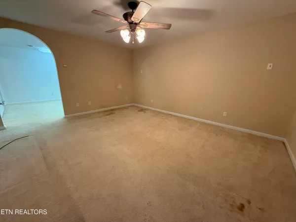 10560 Pleasant Hollow Way, Corryton, TN 37721