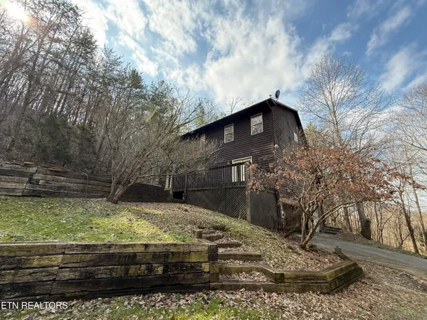 10560 Pleasant Hollow Way, Corryton, TN 37721