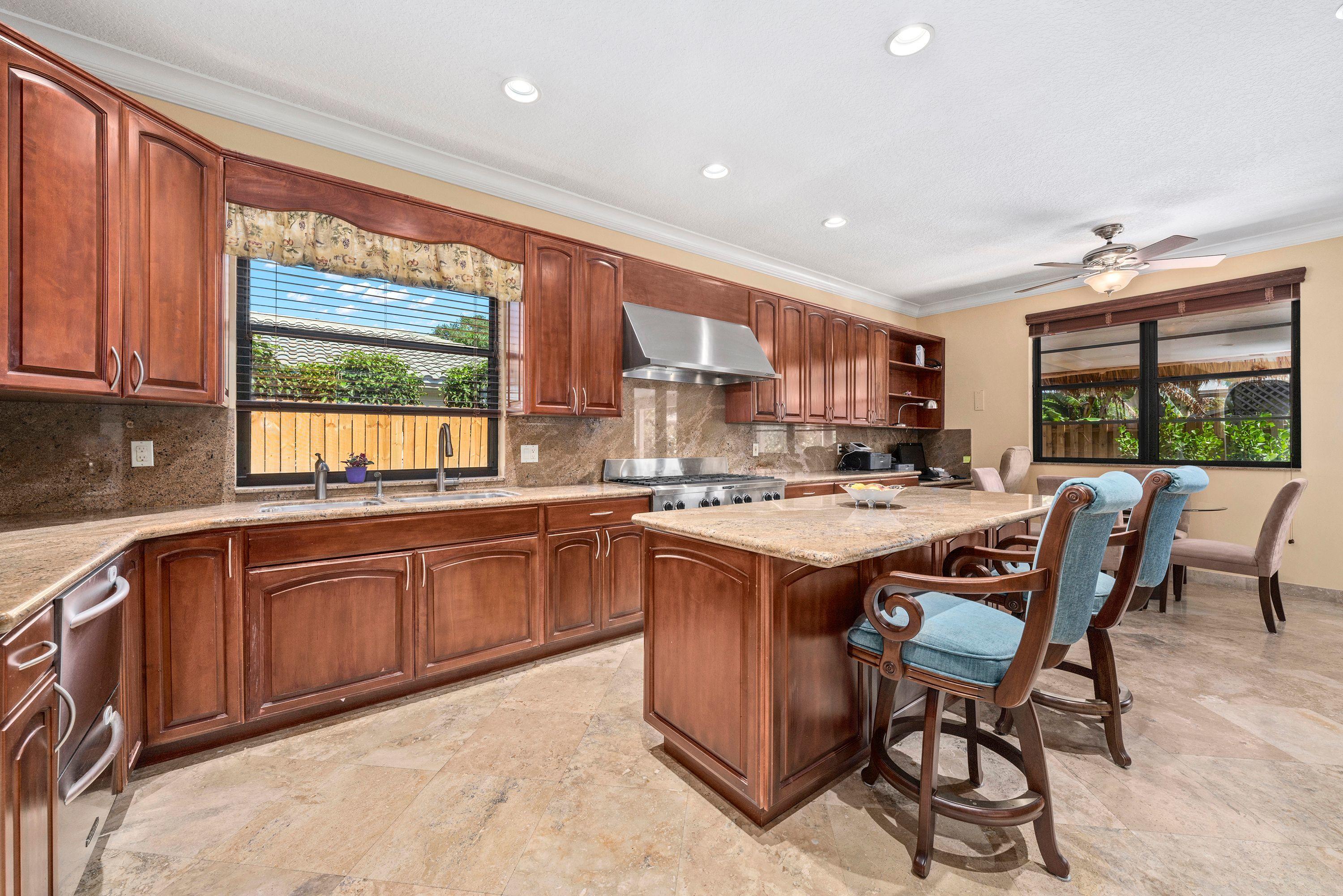 1260 Northwest 16th Street Boca Raton, FL 33486 - Photo 12 of 58 3kitchen