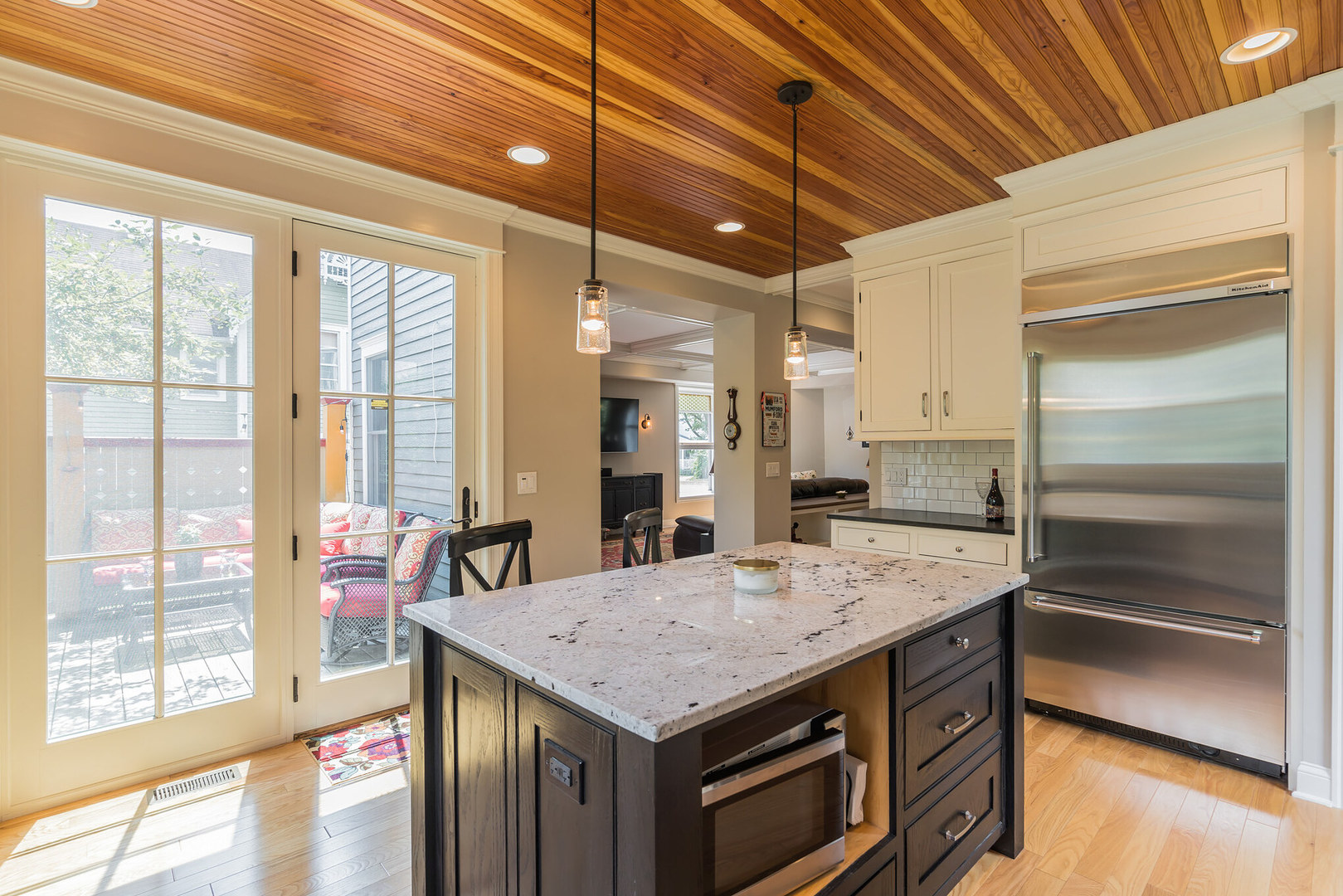 201 Spring Street Cary, IL 60013 - Photo 14 of 34 a kitchen with a table and chairs in it