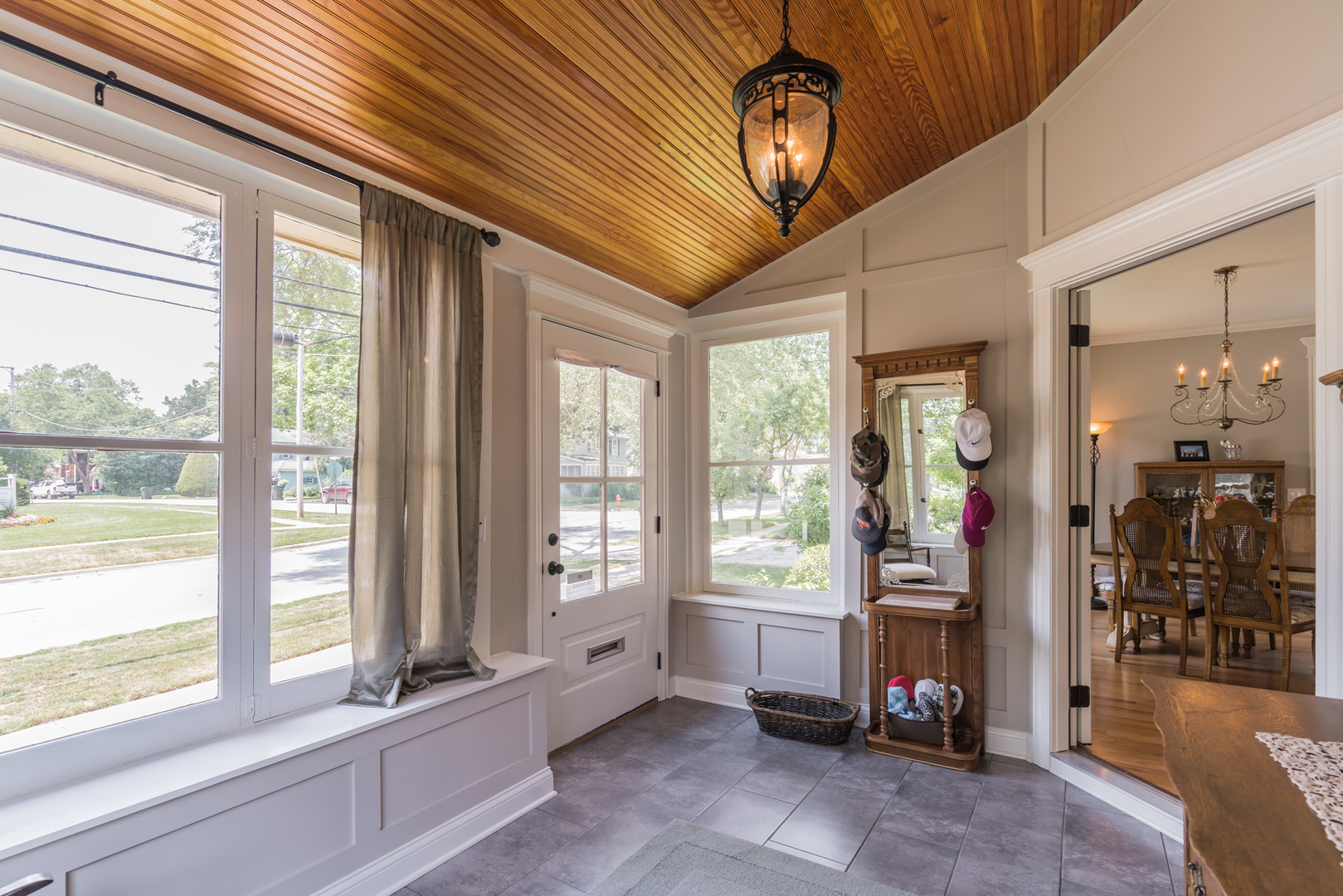 201 Spring Street Cary, IL 60013 - Photo 5 of 34 a very nice looking room with a large window