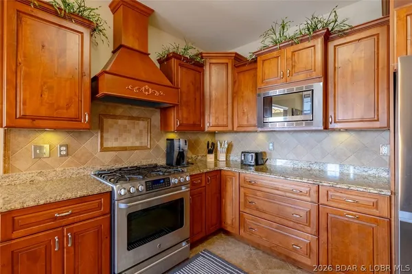 $2,950,000 | 32 Quiet Waters Lane, Sunrise Beach, MO 65079