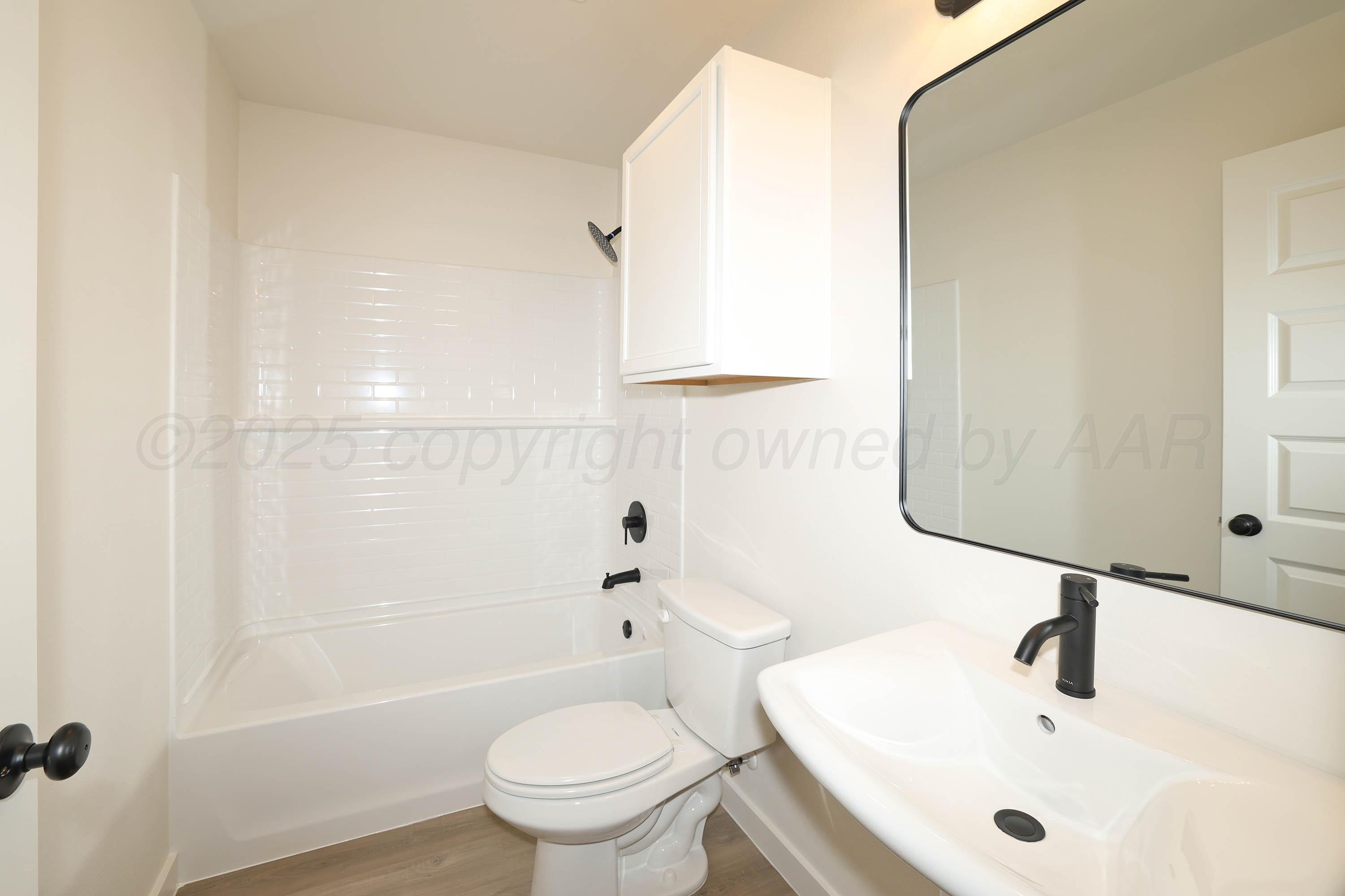 2901 Ranch House Road Amarillo, TX 79124 - Photo 15 of 20 17-Bathroom