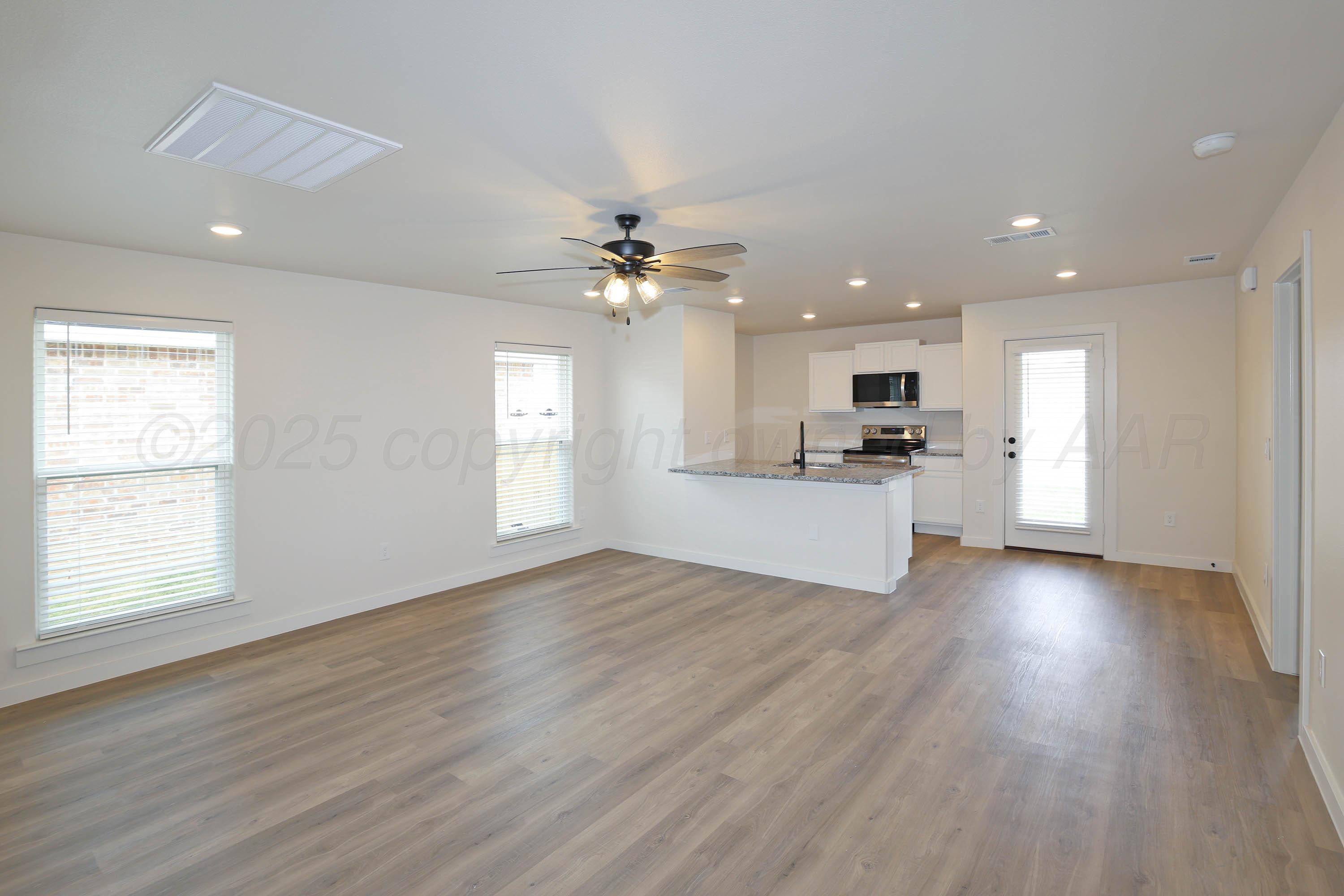 2901 Ranch House Road Amarillo, TX 79124 - Photo 5 of 20 5-Living Area