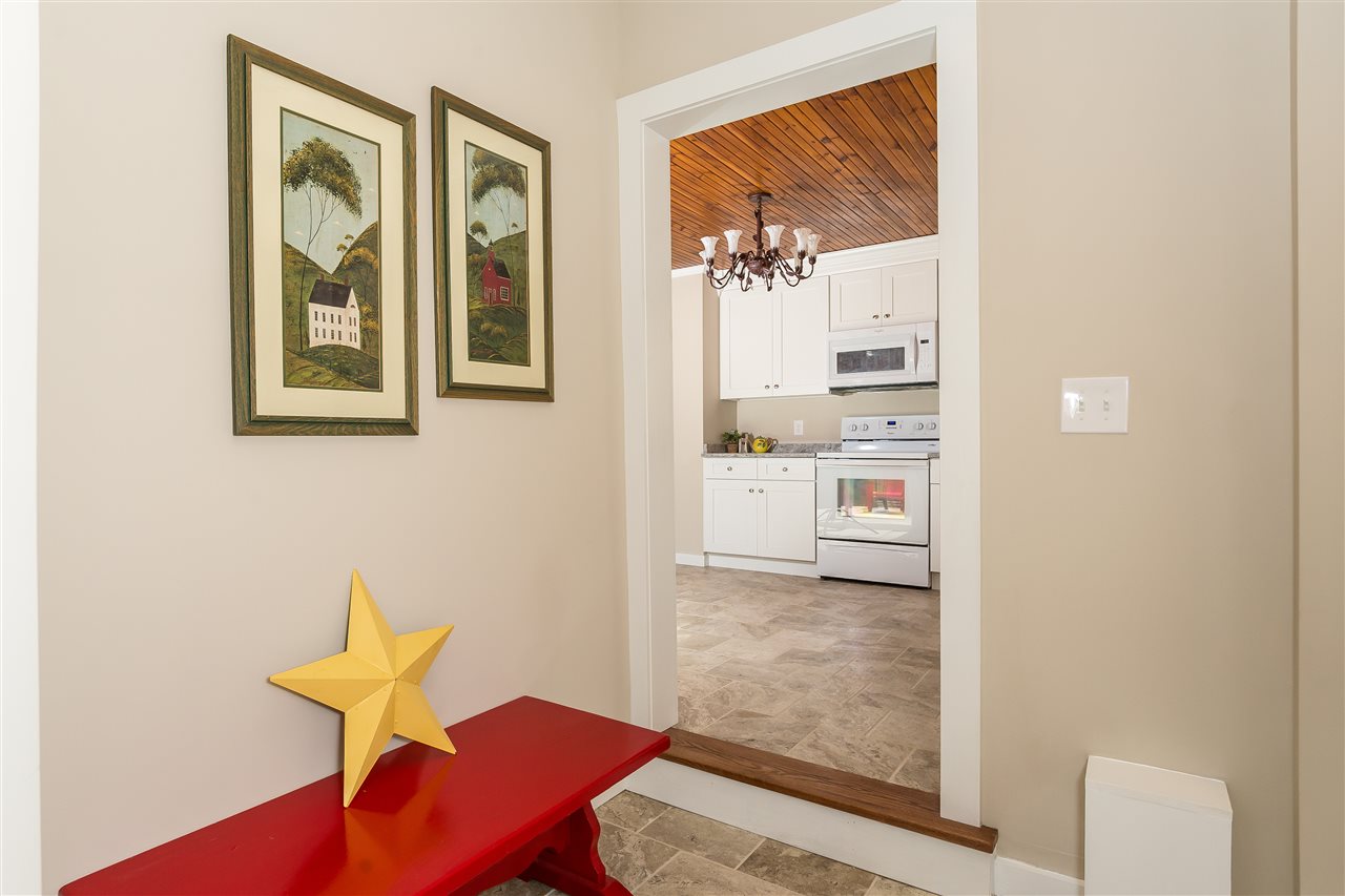 323 North Pond Road Chester, NH 03036 - Photo 13 of 33