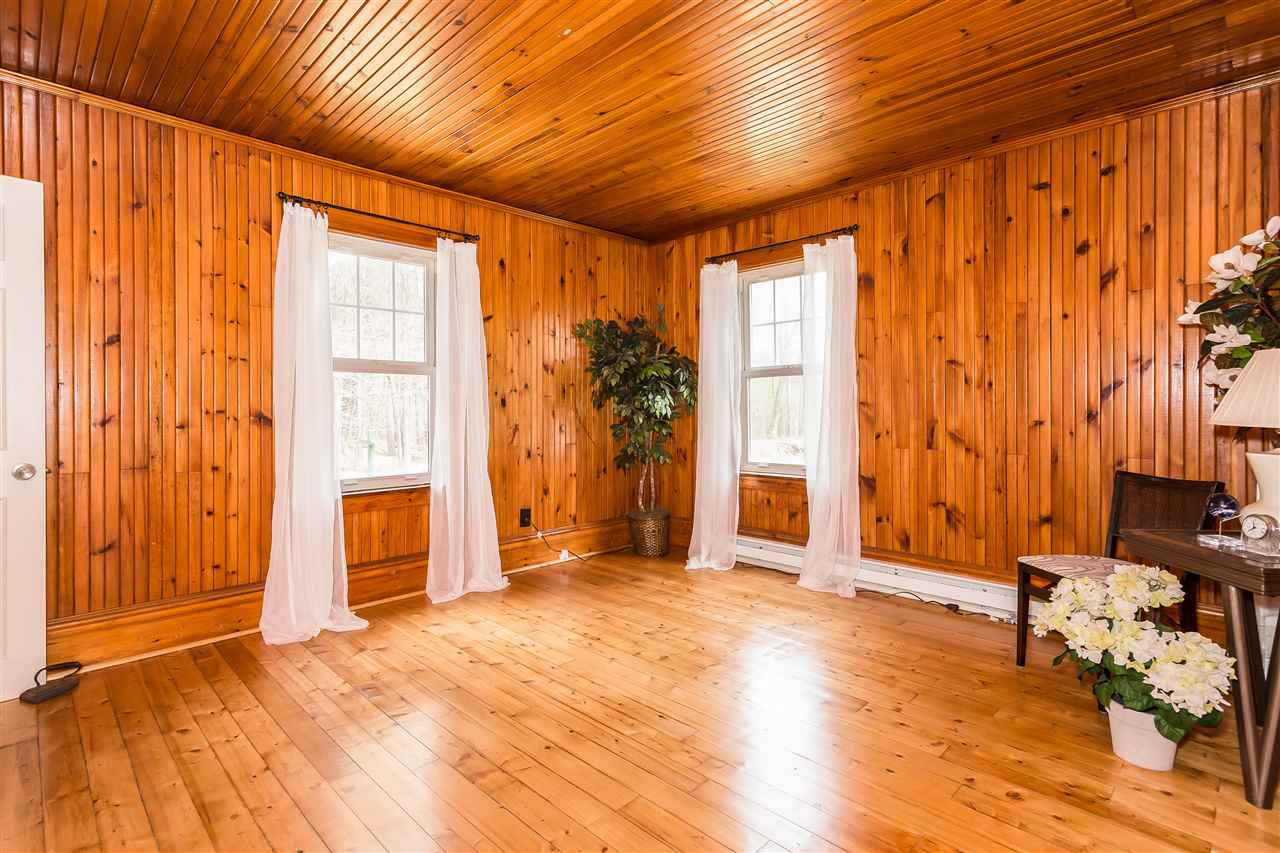 323 North Pond Road Chester, NH 03036 - Photo 17 of 33