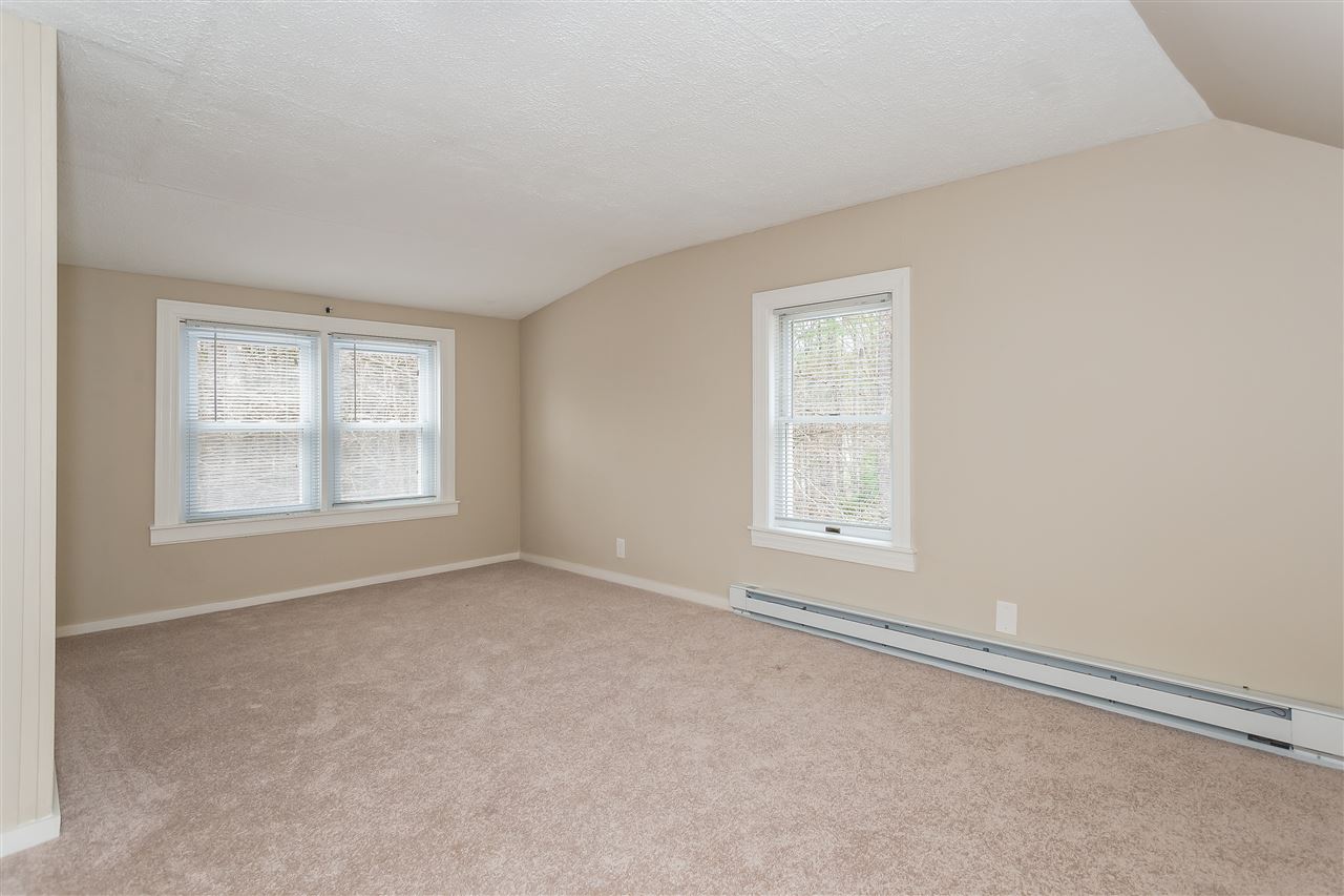 323 North Pond Road Chester, NH 03036 - Photo 18 of 33