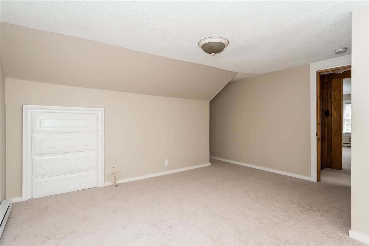 323 North Pond Road Chester, NH 03036 - Photo 20 of 33