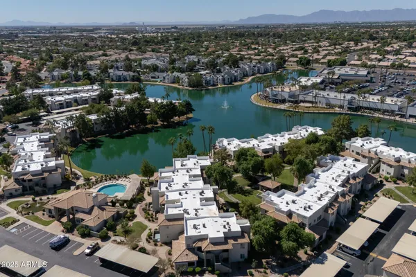 a view of a lake with house