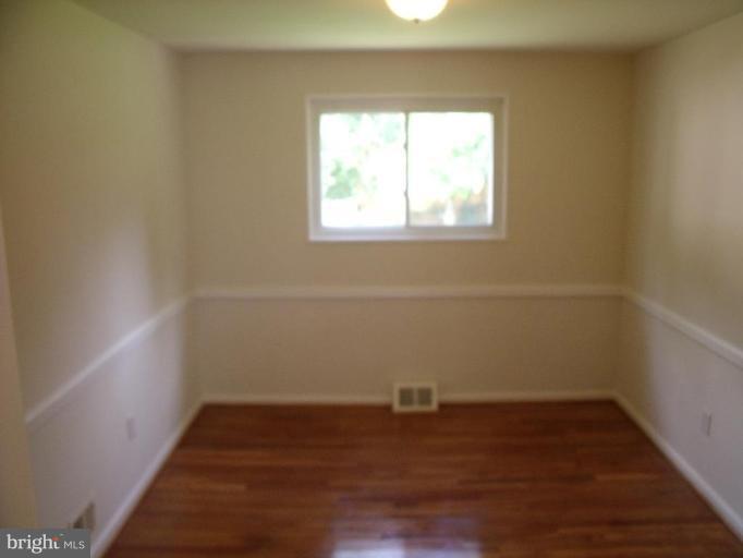 9705 Cottrell Terrace Silver Spring, MD 20903 - Photo 14 of 30 Dining Room