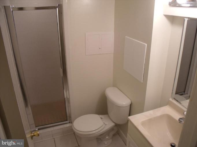 9705 Cottrell Terrace Silver Spring, MD 20903 - Photo 25 of 30 Bath #2