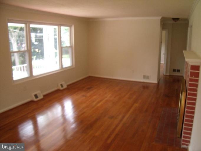 9705 Cottrell Terrace Silver Spring, MD 20903 - Photo 7 of 30 Living Room #2