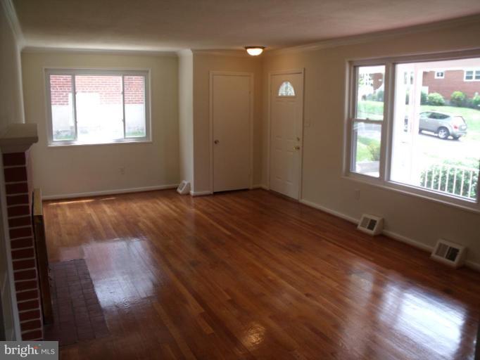 9705 Cottrell Terrace Silver Spring, MD 20903 - Photo 8 of 30 Living Room #3