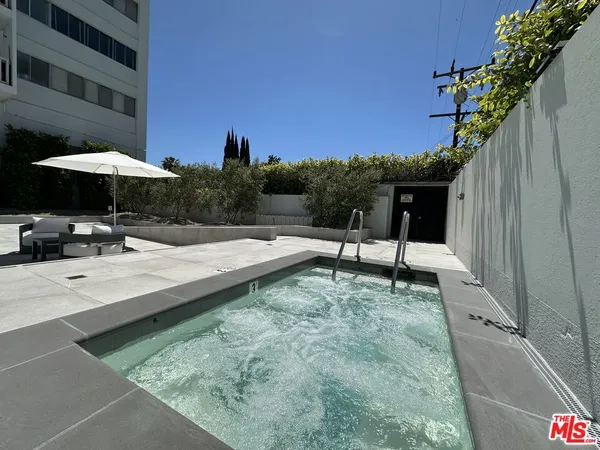$4,850 | 999 North Doheny Drive, Unit 1207, West Hollywood, CA 90069