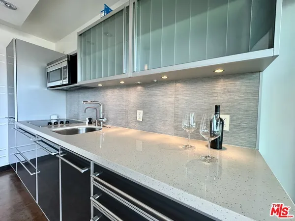 $4,850 | 999 North Doheny Drive, Unit 1207, West Hollywood, CA 90069