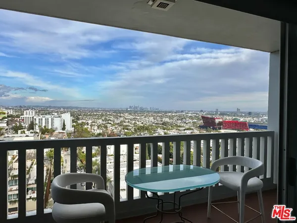 $4,850 | 999 North Doheny Drive, Unit 1207, West Hollywood, CA 90069