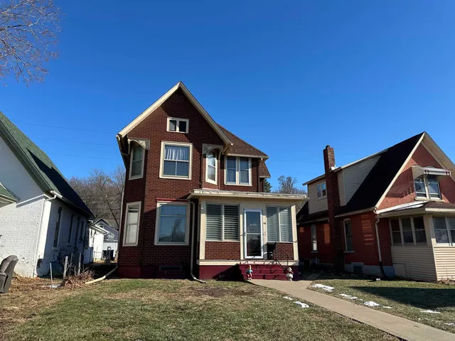 $72,000 | 618 Main Street, Savanna, IL 61074