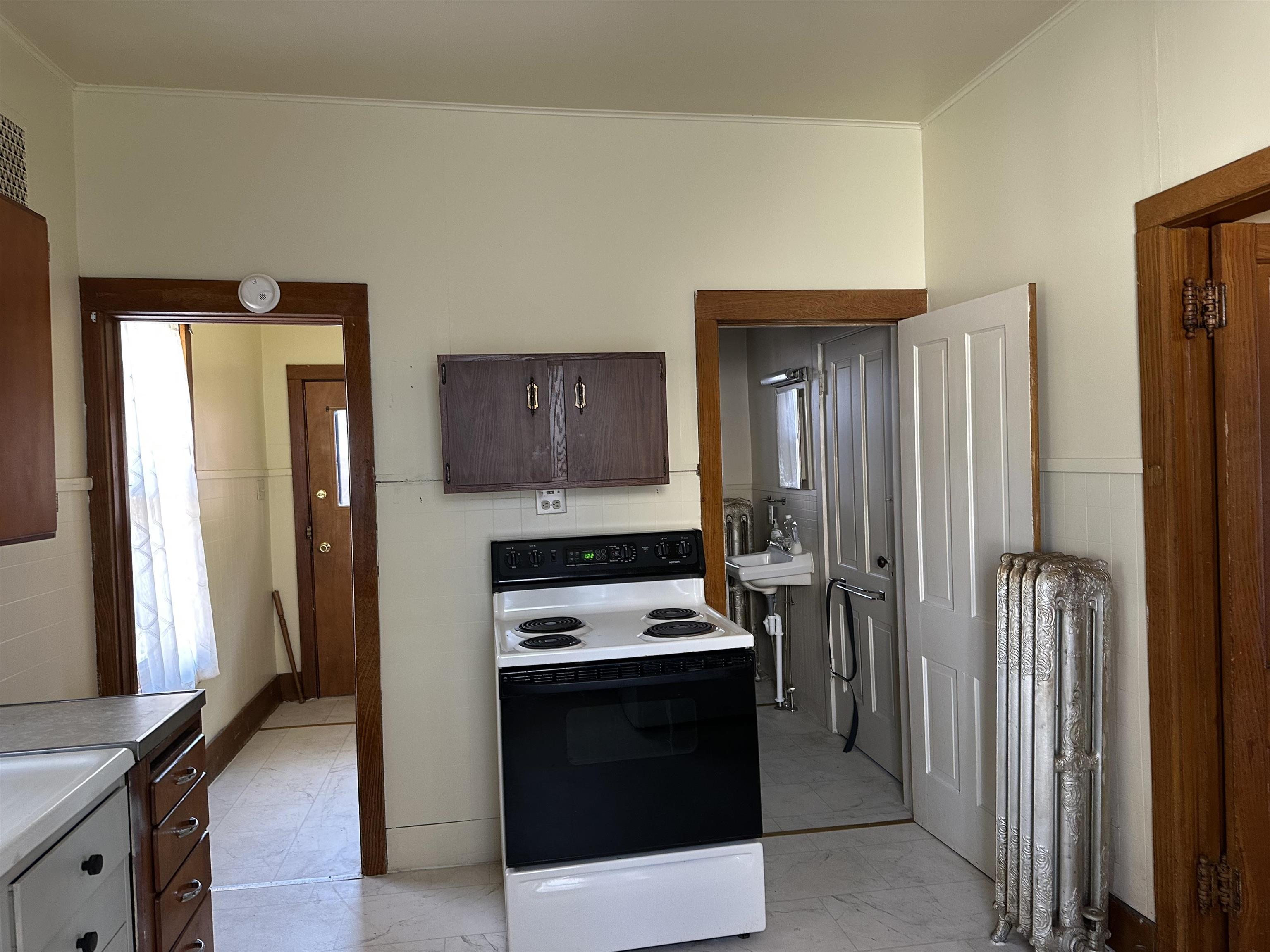 618 Main Street Savanna, IL 61074 - Photo 7 of 25