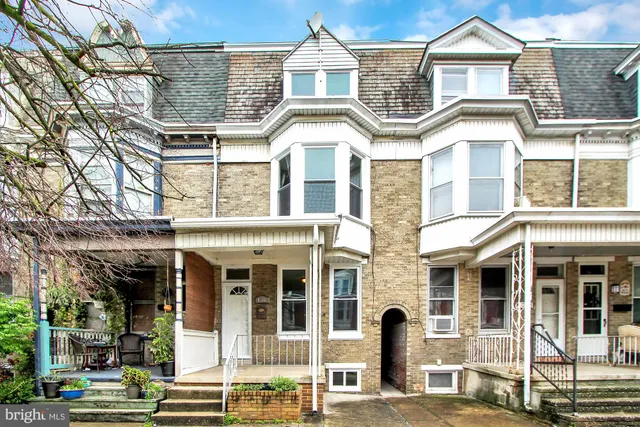 $149,995 | 830 East Philadelphia Street, York, PA 17403
