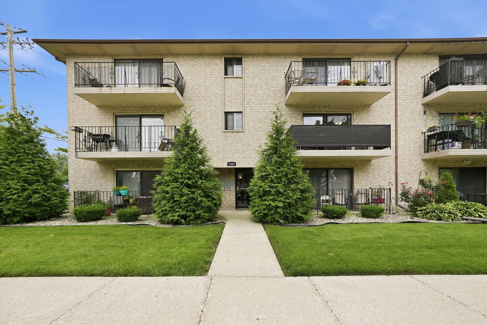 9800 Sayre Avenue, Unit 2B Chicago Ridge, IL 60415 - Photo 2 of 21
