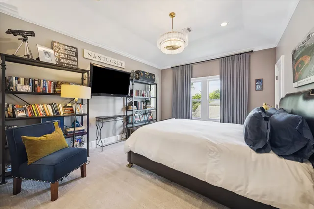 $2,025,000 | 5310 Woodway Drive, Houston, TX 77056