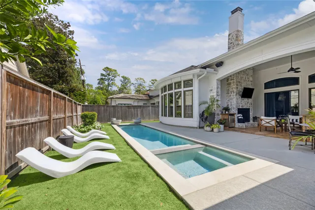 $2,025,000 | 5310 Woodway Drive, Houston, TX 77056