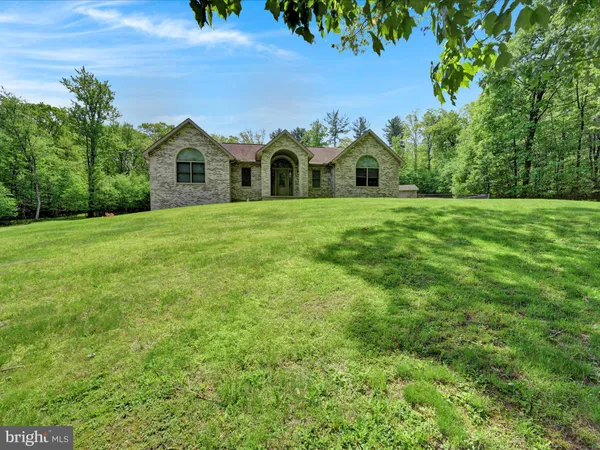 $800,000 | 773 Highway 183, Schuylkill Haven, PA 17972