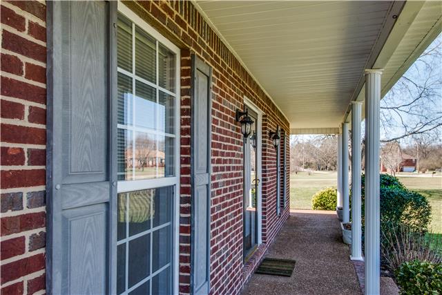 2003 Lakeview Road Spring Hill, TN 37174 - Photo 2 of 17