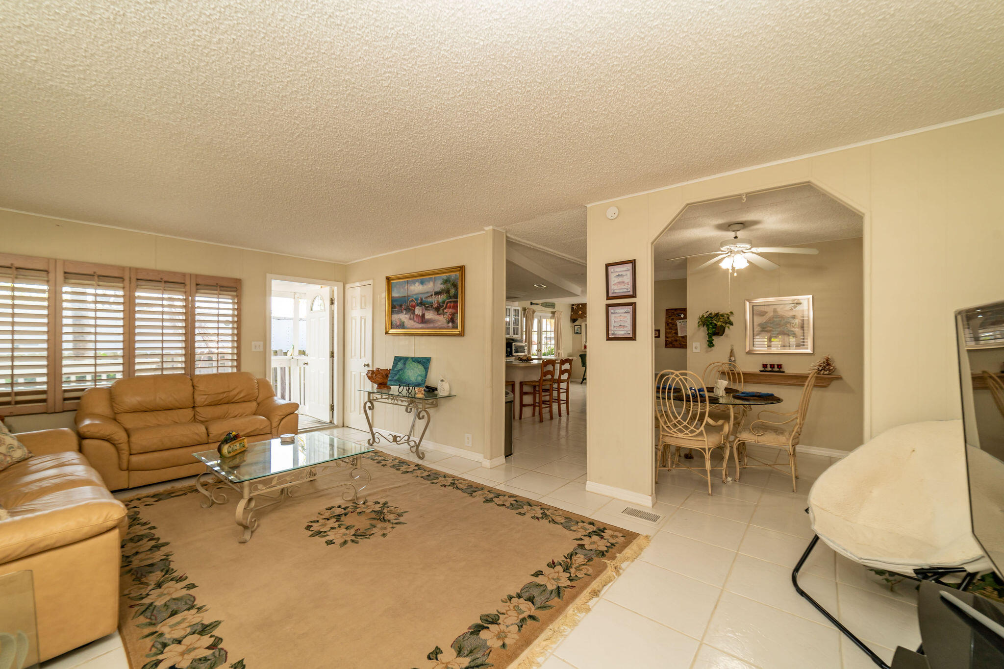 142 Long Key Road Key Largo, FL 33037 - Photo 17 of 73 Living Room