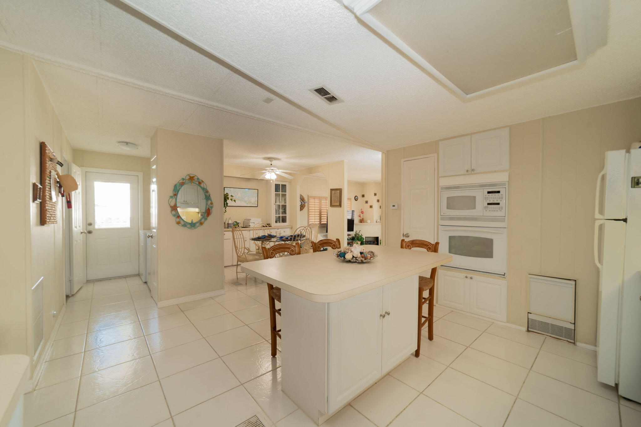 142 Long Key Road Key Largo, FL 33037 - Photo 22 of 73 Kitchen