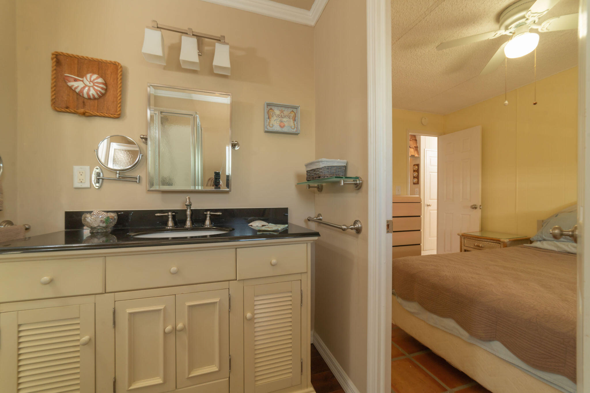 142 Long Key Road Key Largo, FL 33037 - Photo 42 of 73 Hall Bathrom