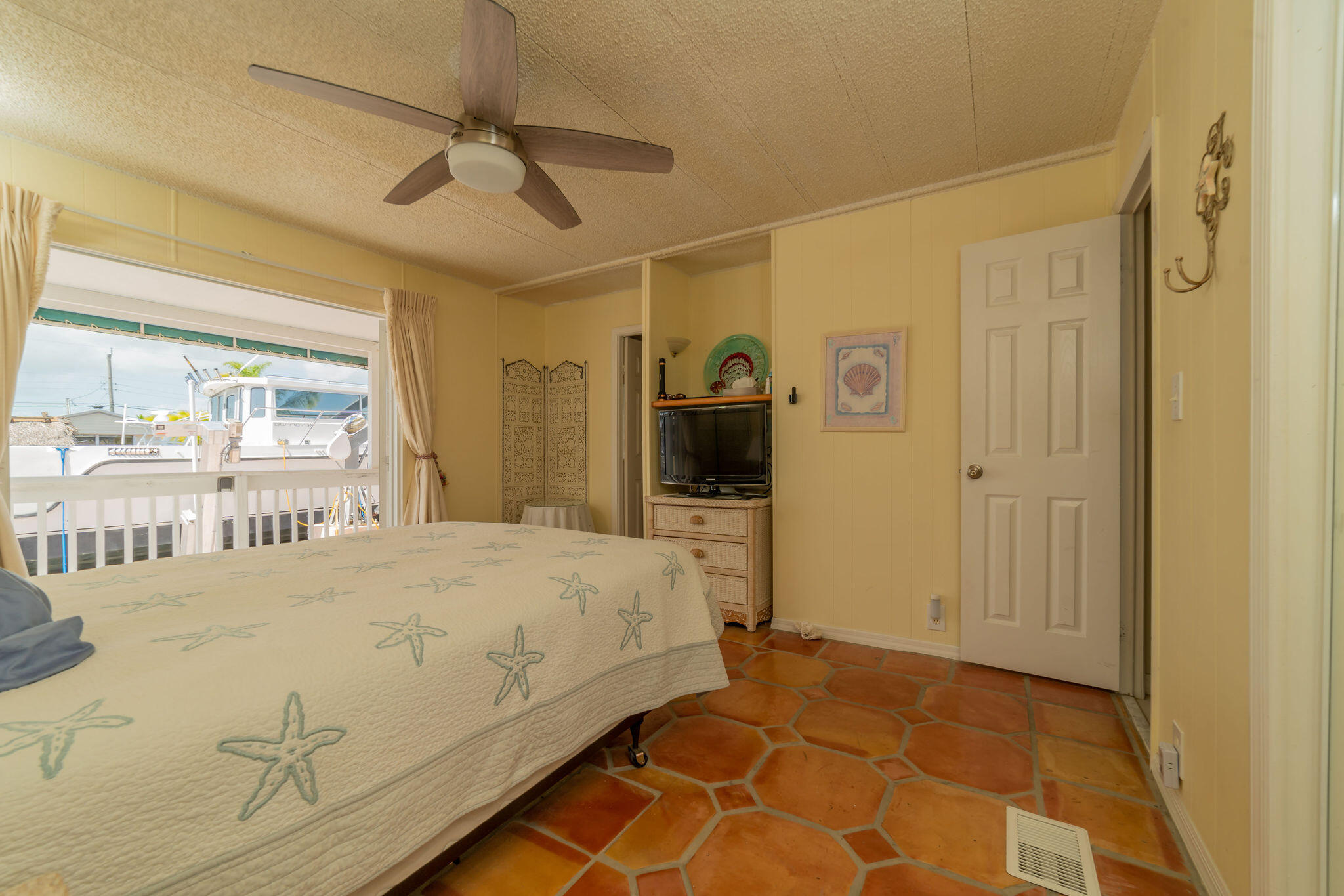 142 Long Key Road Key Largo, FL 33037 - Photo 50 of 73 Master Bedroom